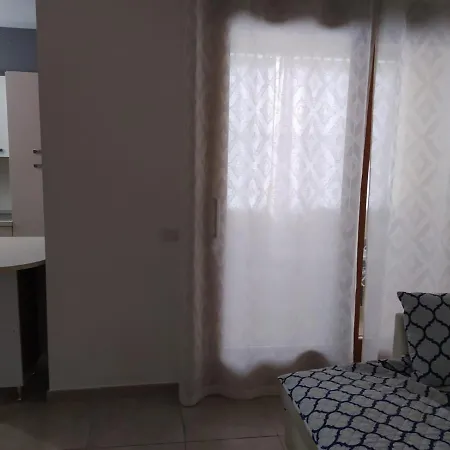 Bilo F * Όλμπια